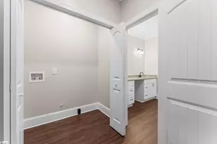 409 W Curtis St, Simpsonville, SC 29681 - Photo 19
