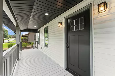 409 W Curtis Street, Simpsonville, SC 29681 - Photo 3