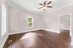 409 W Curtis St, Simpsonville, SC 29681 - Photo 23