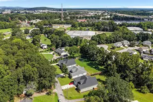 127 Berry Dr, Greenville, SC 29607 - Photo 37