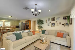 303 Mill St, Williamston, SC 29697 - Photo 3