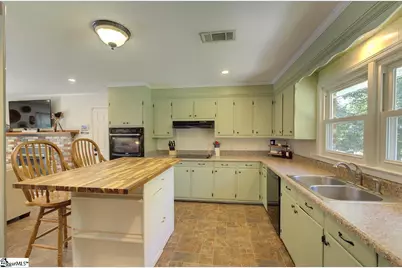 303 Mill Street, Williamston, SC 29697 - Photo 13