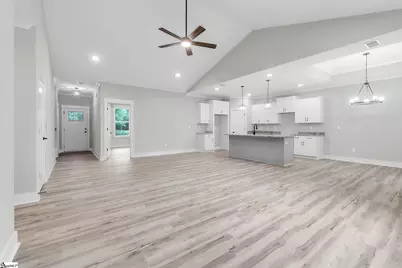 122 Indian Ridge Drive, Laurens, SC 29360 - Photo 5