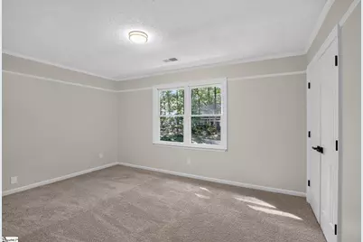 814 S Almond Drive, Simpsonville, SC 29681 - Photo 11