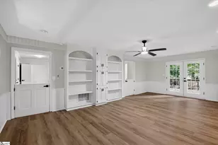 814 S Almond Dr, Simpsonville, SC 29681 - Photo 3