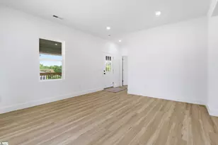706 Gray St, Woodruff, SC 29388 - Photo 7
