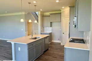 6208 Graymount Trl, Boiling Springs, SC 29316 - Photo 3