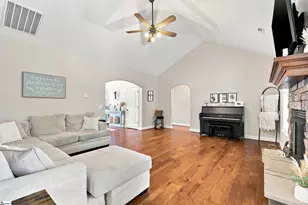 411 Oak Ridge Pl, Easley, SC 29642 - Photo 9