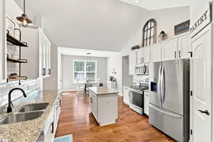 411 Oak Ridge Pl, Easley, SC 29642 - Photo 3