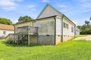 112 W 1st St, Williamston, SC 29697 - Photo 27
