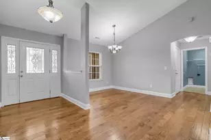 9 Gratiot Ln, Greer, SC 29651 - Photo 5