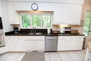 100 Wood Lily Ln, Spartanburg, SC 29307 - Photo 5