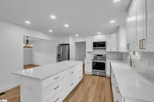 17 Beaufort St, Greenville, SC 29615 - Photo 9