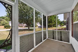 611 Hunters Ln, Anderson, SC 29625 - Photo 3