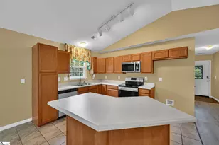 611 Hunters Ln, Anderson, SC 29625 - Photo 7