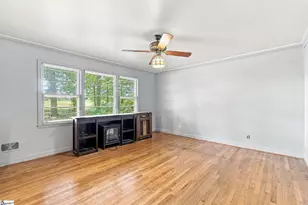 1290 Groce Meadow Rd, Taylors, SC 29687 - Photo 5