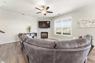 1407 Almaden St, Boiling Springs, SC 29316 - Photo 5