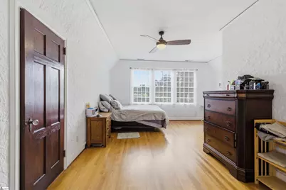 511 E Cambridge Avenue, Greenwood, SC 29646 - Photo 13