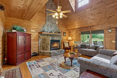 135 Pointe Drive, Campobello, SC 29322 - Photo 5