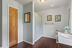135 Pointe Dr, Campobello, SC 29322 - Photo 21
