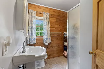 135 Pointe Drive, Campobello, SC 29322 - Photo 15