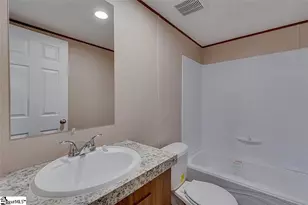212 Robinwood Cir, Starr, SC 29684 - Photo 11