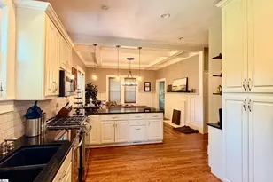 913 Hampton Ave, Greenville, SC 29601 - Photo 15