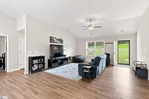 105 Stockton Ln, Moore, SC 29369 - Photo 11