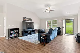 105 Stockton Ln, Moore, SC 29369 - Photo 7