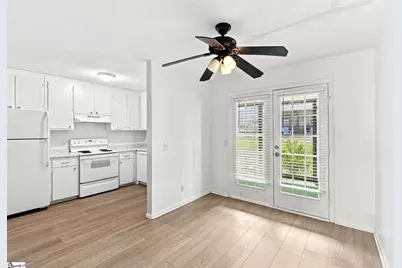4 Birchview Street, Taylors, SC 29687 - Photo 7