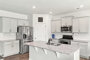 1054 Elmswell Ln, Lyman, SC 29365 - Photo 7