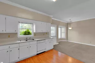 218 Woodburn Club Ln, Spartanburg, SC 29302 - Photo 9