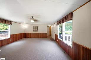 586 Kimbark Ln, Fountain Inn, SC 29644 - Photo 17