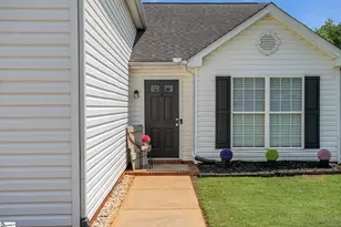 212 Clay Thorn Ct, Greer, SC 29651 - Photo 3