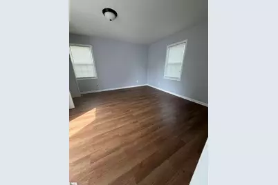 500 Lucas Avenue, Laurens, SC 29360 - Photo 7