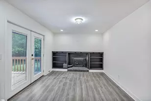 109 Avery St, Greenville, SC 29617 - Photo 13