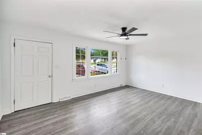 109 Avery Street, Greenville, SC 29617 - Photo 5