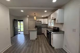 109 Avery St, Greenville, SC 29617 - Photo 11