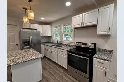 109 Avery Street, Greenville, SC 29617 - Photo 9