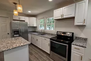 109 Avery St, Greenville, SC 29617 - Photo 9