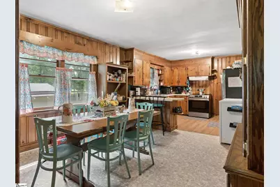 1124 Camelot Forest, Belton, SC 29627 - Photo 7