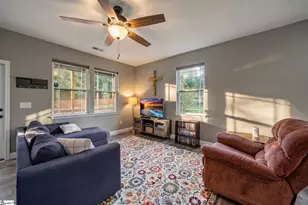 223 Eastland Dr, Greer, SC 29651 - Photo 5