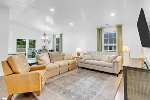 7 Blackburn St, Greenville, SC 29607 - Photo 3