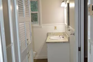 104 S Howell St, Greer, SC 29650 - Photo 11