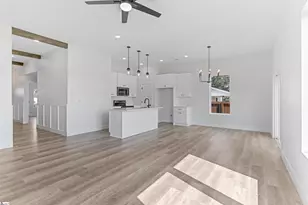 2019 Meadow Glen Ct, Chesnee, SC 29323 - Photo 5