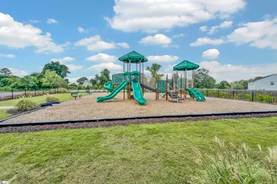 911 Bernstein Avenue, Spartanburg, SC 29307 - Photo 33