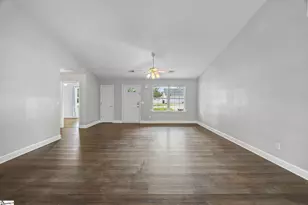 613 Drew St, Greenville, SC 29617 - Photo 11