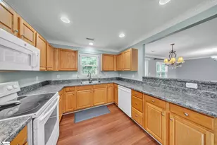 5 Earleigh Ct, Simpsonville, SC 29681 - Photo 3