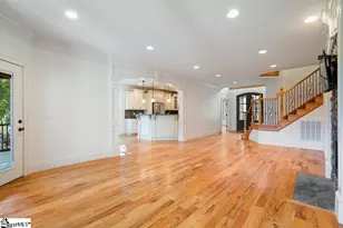 306 E Faris Rd, Greenville, SC 29605 - Photo 9