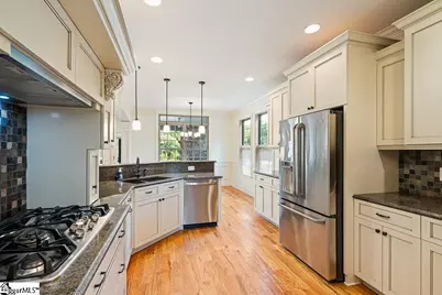 306 E Faris Road, Greenville, SC 29605 - Photo 15